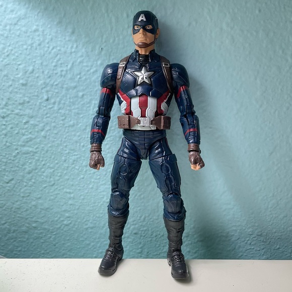 Marvel Other - Marvel Legends Captain America Action Figure